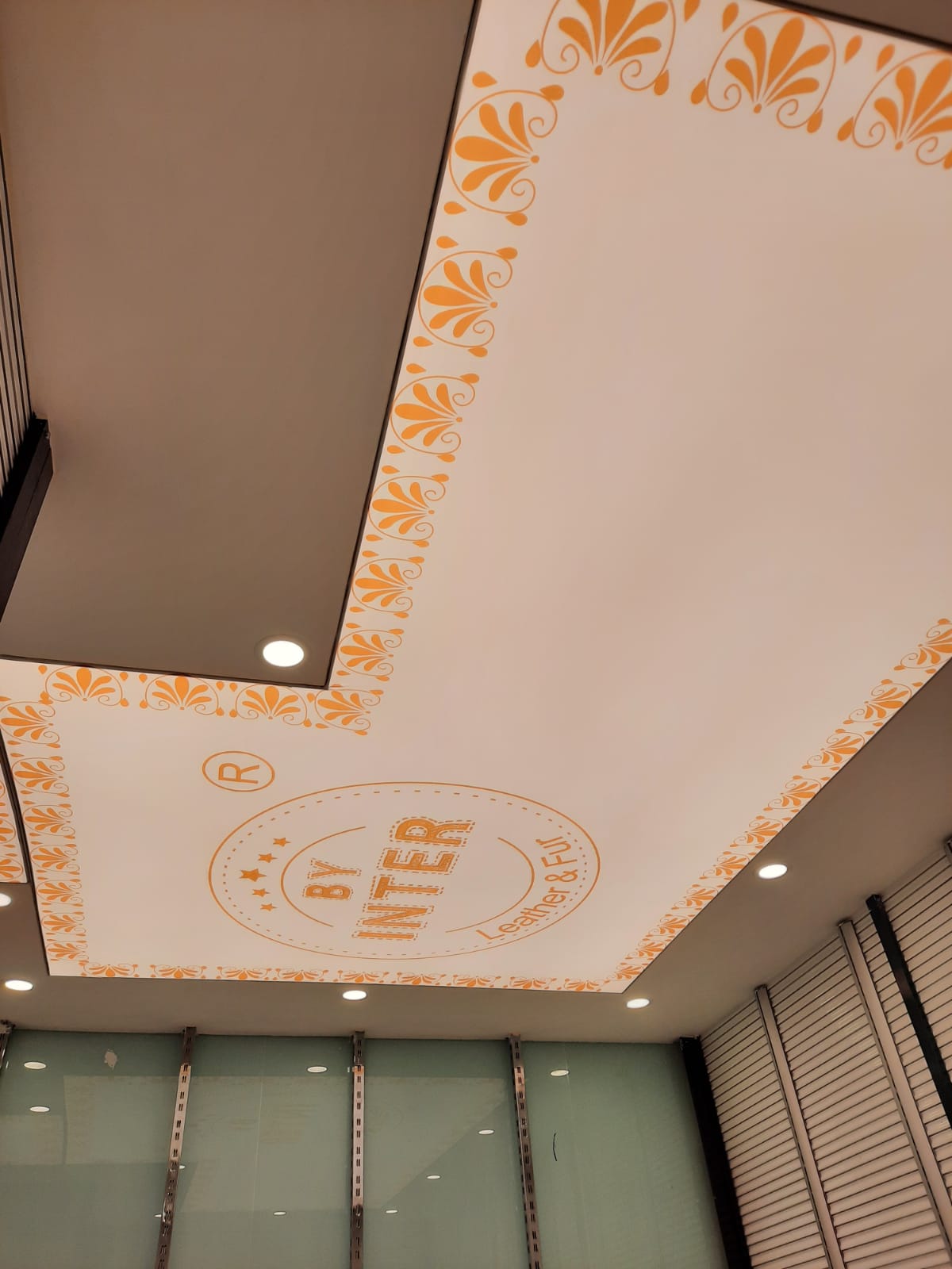 gergi tavan, gergi tavan temizli�i, hasar, gergi tavan bak�m�, gergi tavan ne ile temizlenir